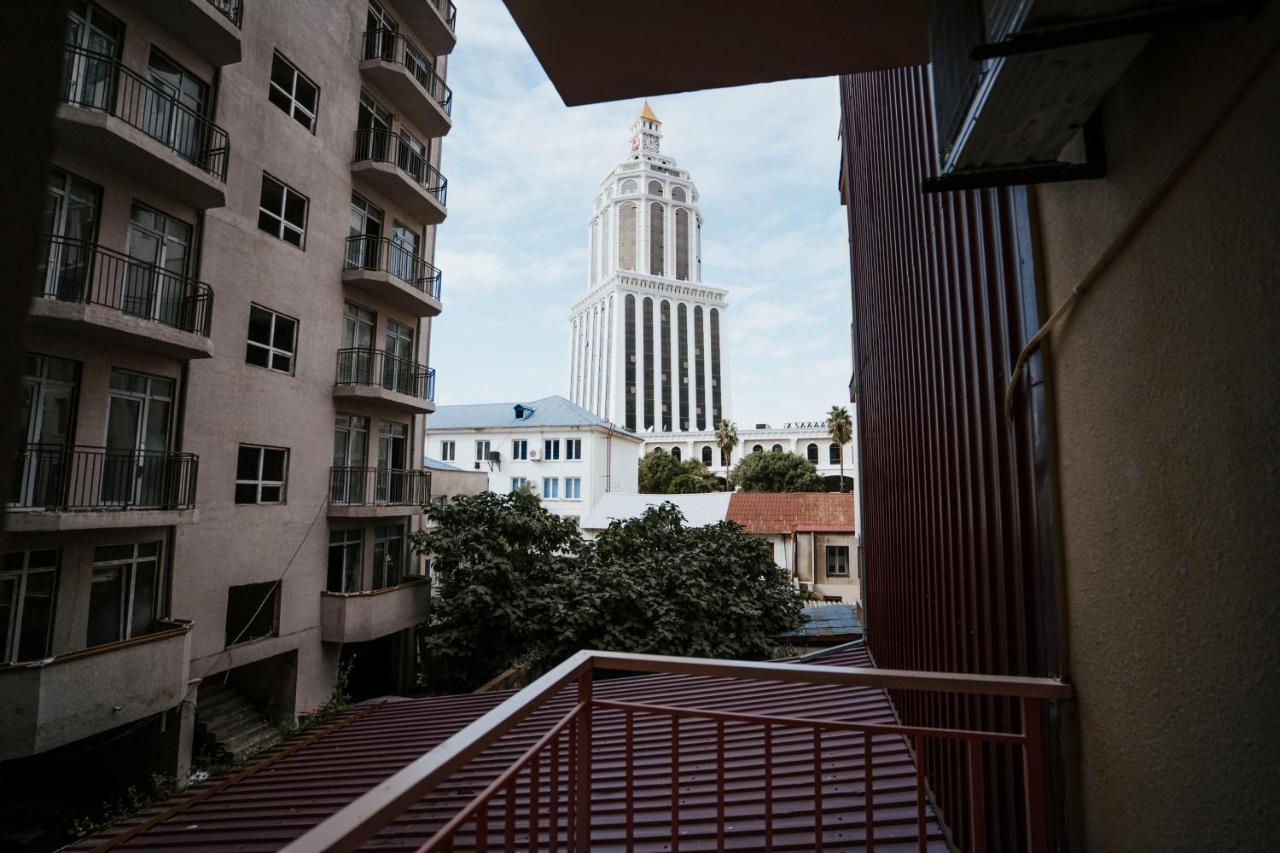 Hotel General Batumi Bagian luar foto