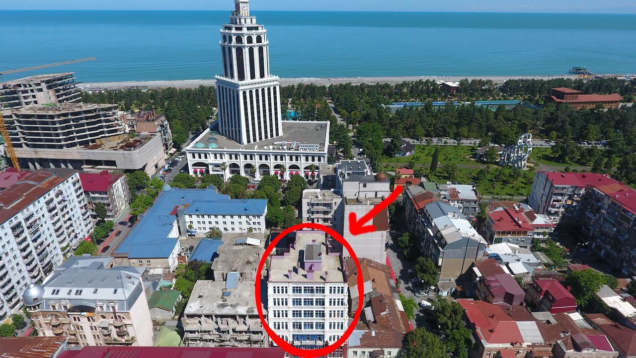Hotel General Batumi Bagian luar foto